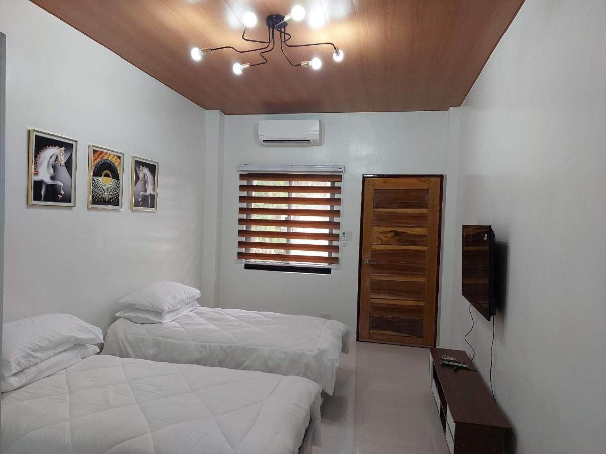 Flb Apartelle Los Banos Los Banos  Buitenkant foto