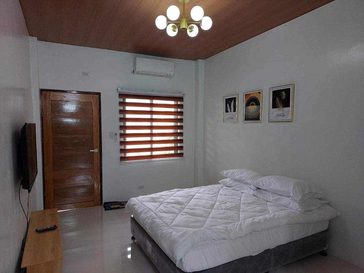 Flb Apartelle Los Banos Los Banos  Buitenkant foto
